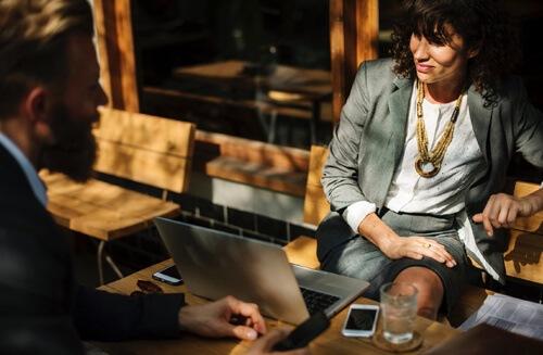 Hypotheek regelen: via een bank of onafhankelijke adviseur?